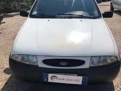 Usata Ford Courier 60 CV (44 kW) 1998 Bianco Monovolume