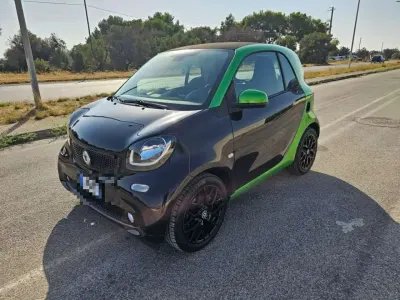 Usata Smart ForTwo Electric Drive 60 kW (82 CV) 2018 Nero Coupé