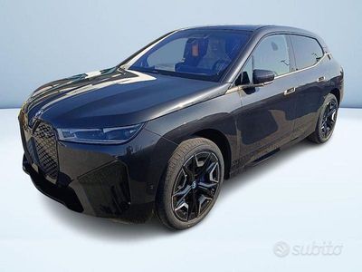 Nuova BMW iX Comfort Edition 484 kW (659 CV) 2025 Grigio SUV