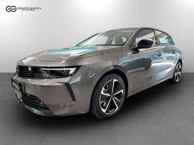 Vulkan grey Usata 2023 Opel Astra Edition Berlina | 26.900 € (Molto cara)