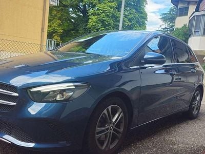 Usata Mercedes B180 116 CV (85 kW) 2019 Blu/azzurro Monovolume