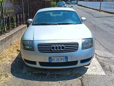 Usata Audi TT 179 CV (131 kW) 1999 Grigio Coupé