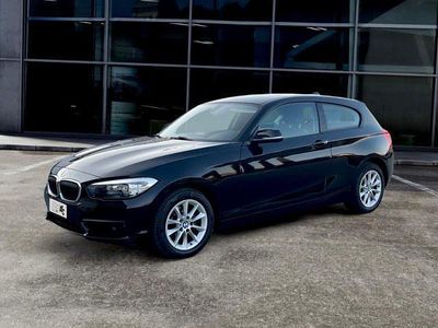 Usata BMW 116 Sport Line 116 CV (85 kW) 2017 Nero Utilitaria