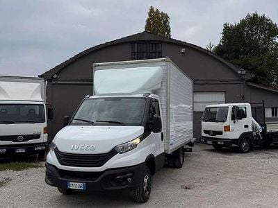 Usata Iveco Daily 140 CV (102 kW) 2023 Bianco Furgone