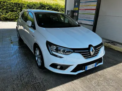 Usata Renault Mégane IV Intens 110 CV (80 kW) 2017 Bianco Berlina