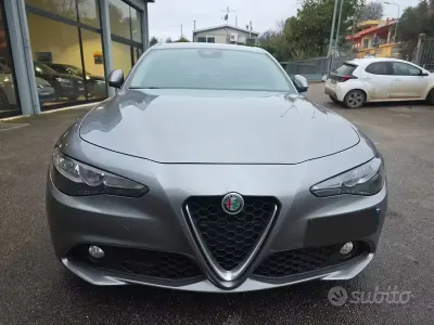 Brugt Alfa Romeo Giulia Business 180 HK (132 kW) 2017 Grå Sedan