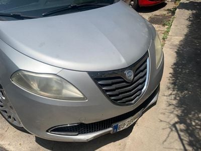 Usata Lancia Ypsilon 95 CV (69 kW) 2011 Grigio Utilitaria