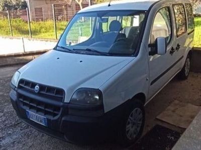 usata Fiat Doblò 1.9 COMBI 5 POSTI