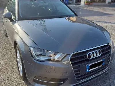 Usata Audi A3 Attraction 110 CV (80 kW) 2015 Grigio Berlina
