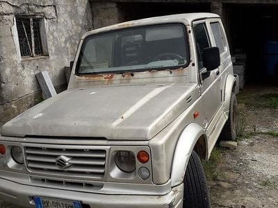 Begagnad Suzuki Samurai 63 HK (46 kW) 1998 Grå SUV