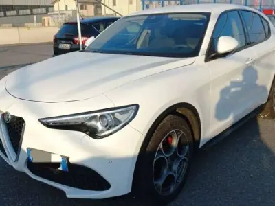 Usata Alfa Romeo Stelvio 160 CV (117 kW) 2020 Bianco SUV