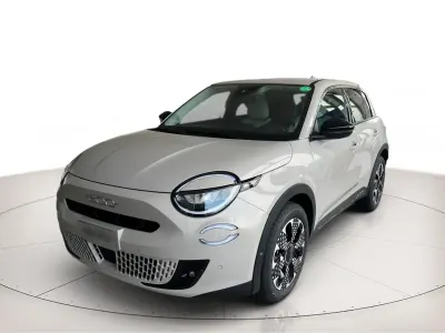 Nuova Fiat 600 La Prima 110 CV (80 kW) 2025 Beige SUV