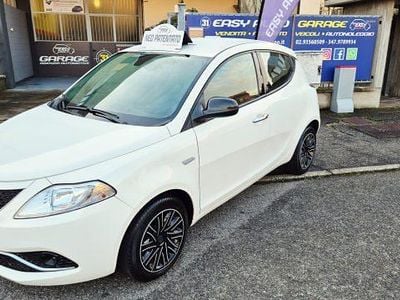 Usata Lancia Ypsilon Gold 2020 Bianco