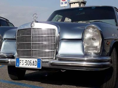 Usata Mercedes 280 SE 165 CV (121 kW) 1969 Blu/azzurro Berlina