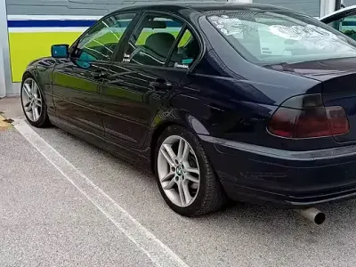 Usata BMW 320 136 CV (100 kW) 2001 Berlina