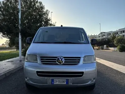 Usata VW T5 Comfortline 174 CV (127 kW) 2008 Grigio Furgone