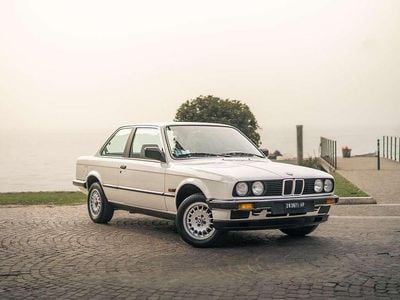 Usata BMW 318 105 CV (77 kW) 1984 Coupé