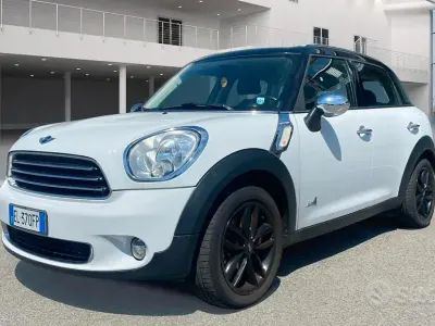Usata Mini Cooper Countryman 111 CV (81 kW) 2012 Bianco SUV