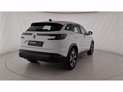 Usata Renault Austral Equilibre 131 CV (96 kW) 2023 Bianco ghiaccio SUV