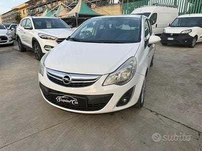 Usata Opel Corsa 86 CV (63 kW) 2011 Bianco Berlina