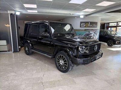 Mercedes G400