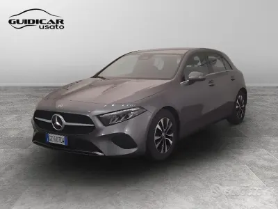 Usata Mercedes A180 Advanced 116 CV (85 kW) 2025 Grigio Berlina