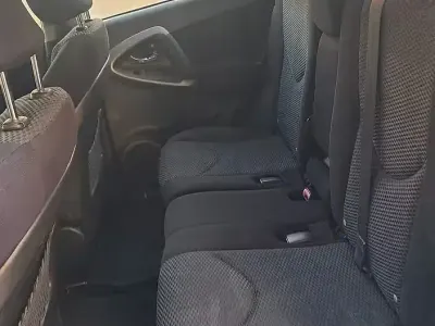 Usata Toyota RAV4 Sol 136 CV (100 kW) 2006 Grigio SUV