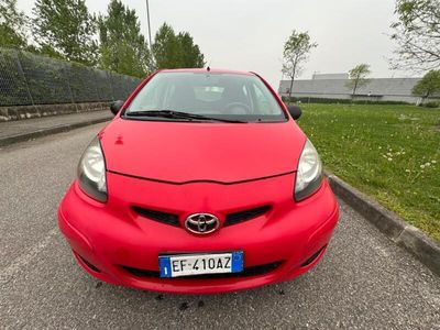 usata Toyota Yaris 1.0 5 porte Now GPL