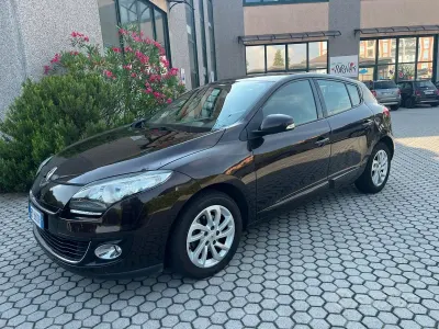 Usata Renault Mégane III 110 CV (80 kW) 2013 Marrone Berlina