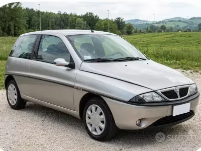 Usata Lancia Ypsilon 2000 Grigio Utilitaria