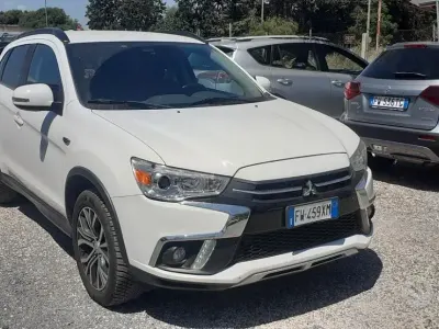 Usata Mitsubishi ASX 150 CV (110 kW) 2019 Bianco SUV