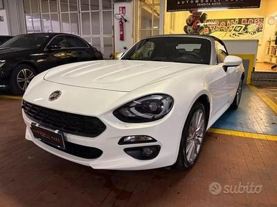 Usata Fiat 124 Spider Lusso 140 CV (102 kW) 2018 Bianco Cabrio