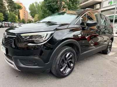 Usata Opel Crossland 110 CV (80 kW) 2021 Nero SUV