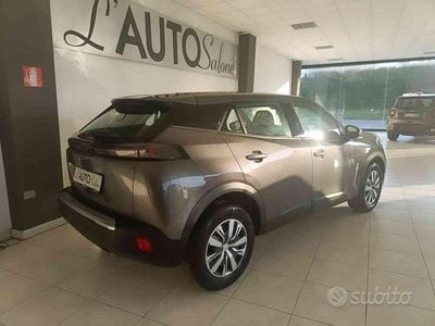 Usata Peugeot 2008 Allure 102 CV (75 kW) 2020 Grigio SUV