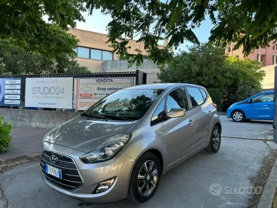 Begagnad Hyundai i20 125 HK (91 kW) 2019 Brun Halvkombi