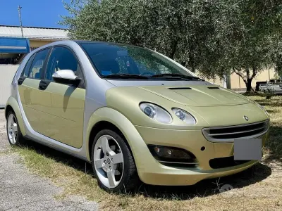 Usata Smart ForFour Passion 95 CV (69 kW) 2005 Verde Utilitaria