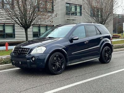 Usata Mercedes ML63 AMG AMG 510 CV (375 kW) 2006 Blu/azzurro SUV