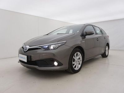 usata Toyota Auris Hybrid -