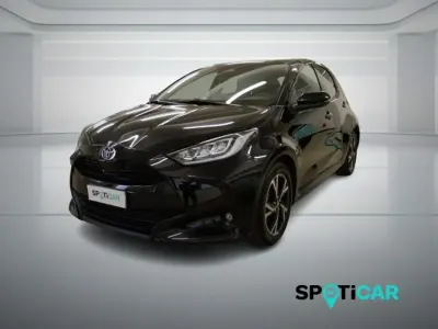 Usata Toyota Yaris Trend 92 CV (67 kW) 2025 Grigio Utilitaria