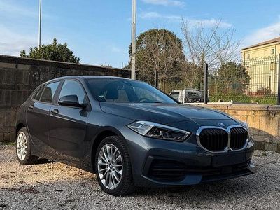 Usata BMW 116 Advantage 116 CV (85 kW) 2020 Grigio Utilitaria