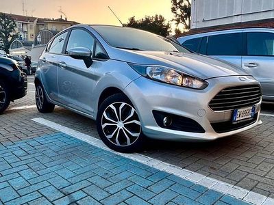 Argento Usata 2012 Ford Fiesta Business Edition Berlina | 3800 € (Buon prezzo)