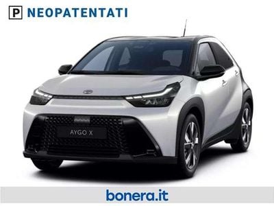 Jasmine silver & black Nuova 2026 Toyota Aygo X SUV | 20.400 € (Buon prezzo)
