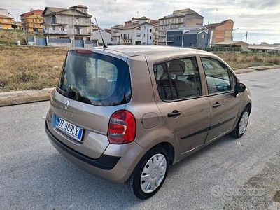 Grigio Usata 2009 Renault Modus Monovolume | 3500 € (Molto cara)