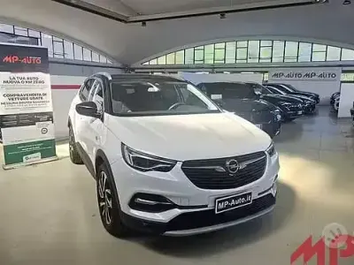 Usata Opel Grandland X Ultimate 131 CV (96 kW) 2019 Bianco SUV