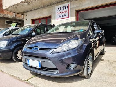 Usata Ford Fiesta 68 CV (50 kW) 2009 Grigio Berlina