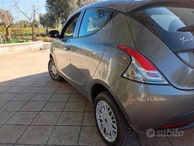 Usata Lancia Ypsilon 85 CV (62 kW) 2013 Utilitaria