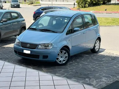 Usata Fiat Idea 95 CV (69 kW) 2006 Bluazzurro Monovolume