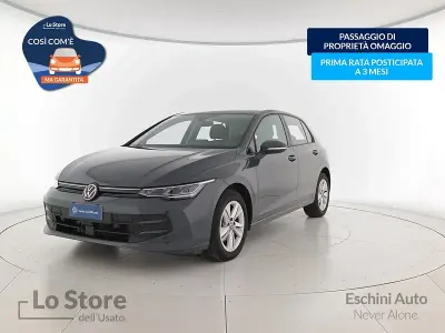 Usata VW Golf VIII Life 116 CV (85 kW) 2025 Dolphin grey metallizzato Berlina