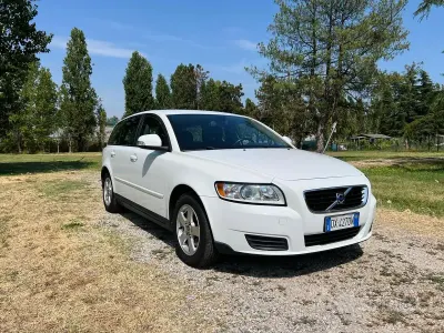 Usata Volvo V50 125 CV (91 kW) 2009 Bianco Station wagon
