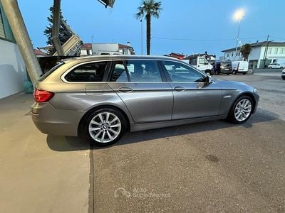 Usata BMW 520 184 CV (135 kW) 2011 Gray Station wagon